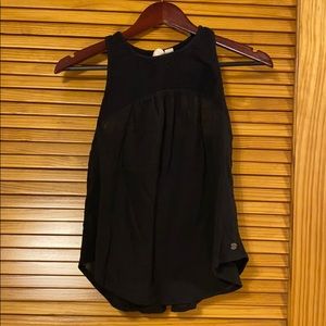 Roxy Razorback Tank!🖤🖤